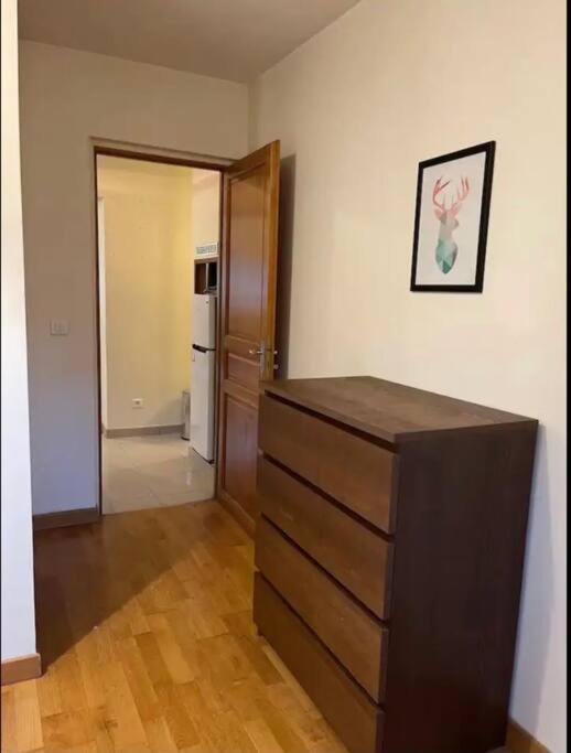 Quiet And Spacious Apartment Near Champs Elysees París Exterior foto