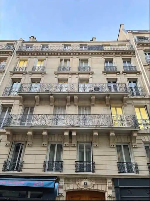 Quiet And Spacious Apartment Near Champs Elysees París Exterior foto